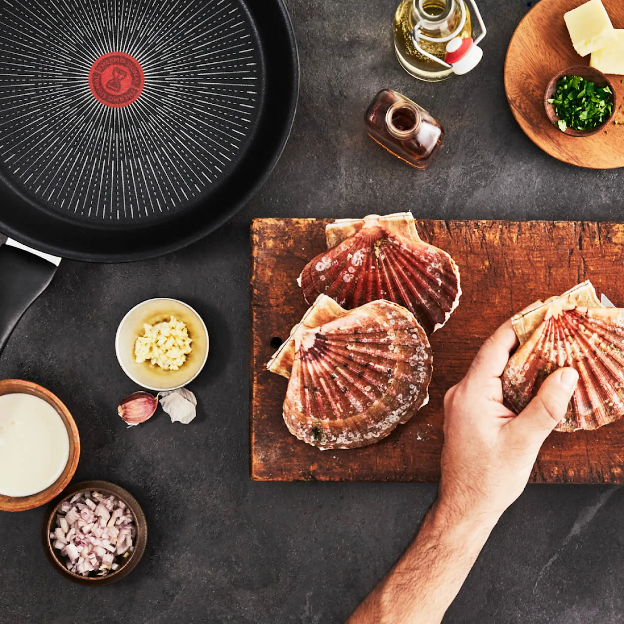 Tefal Unlimited Traktörpanna med lock 24 cm Svart