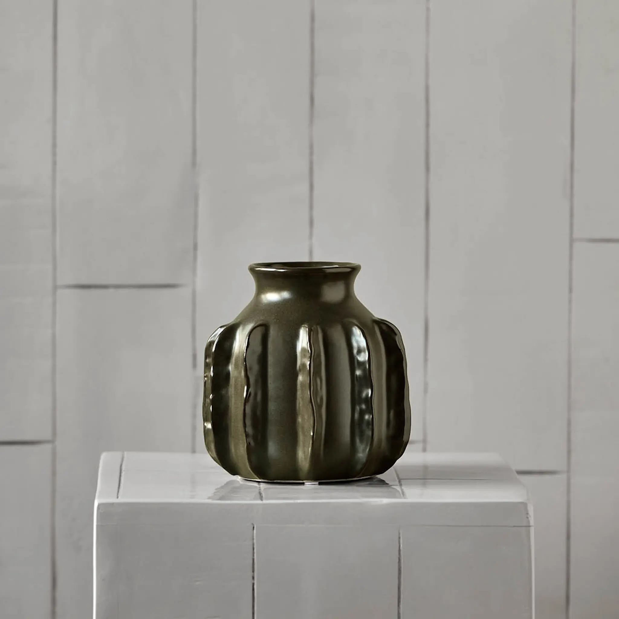 House Doctor Cactus vas 15 cm mörkgrön