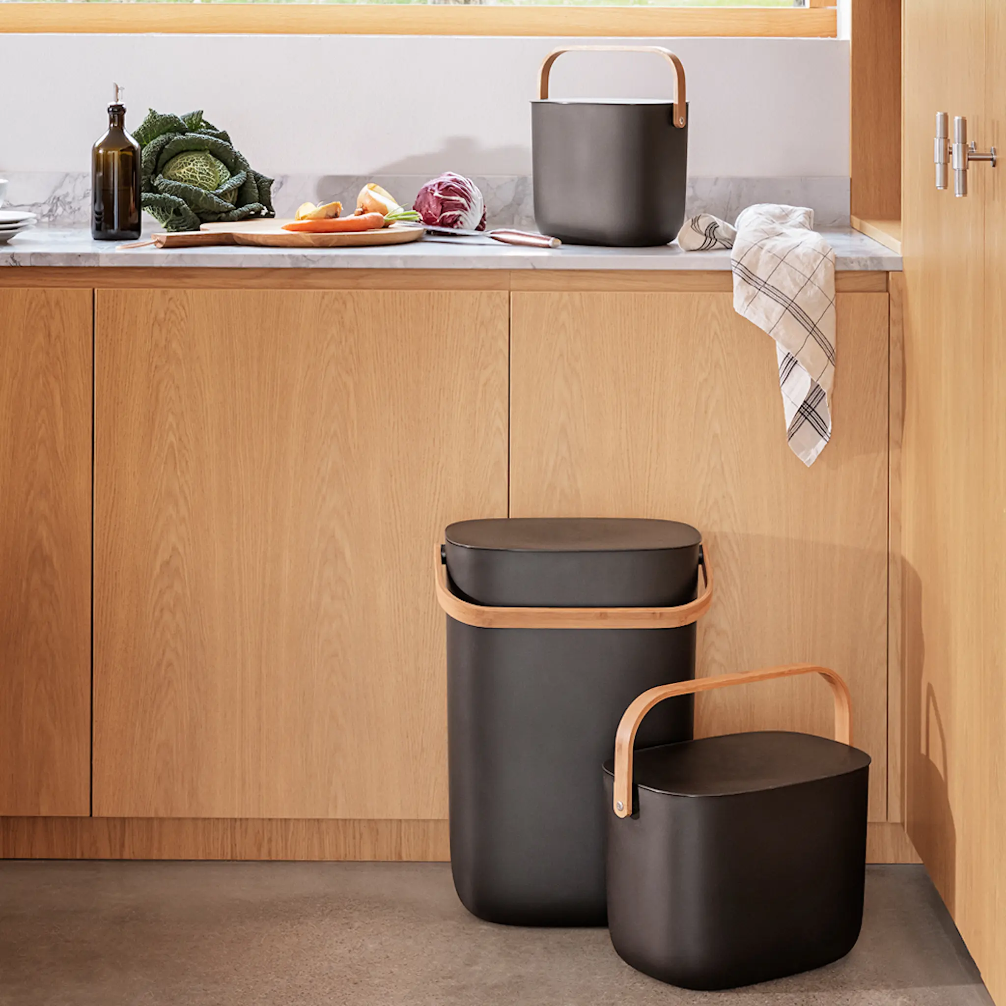 Eva Solo Reflect Jäteastia 33 L Musta