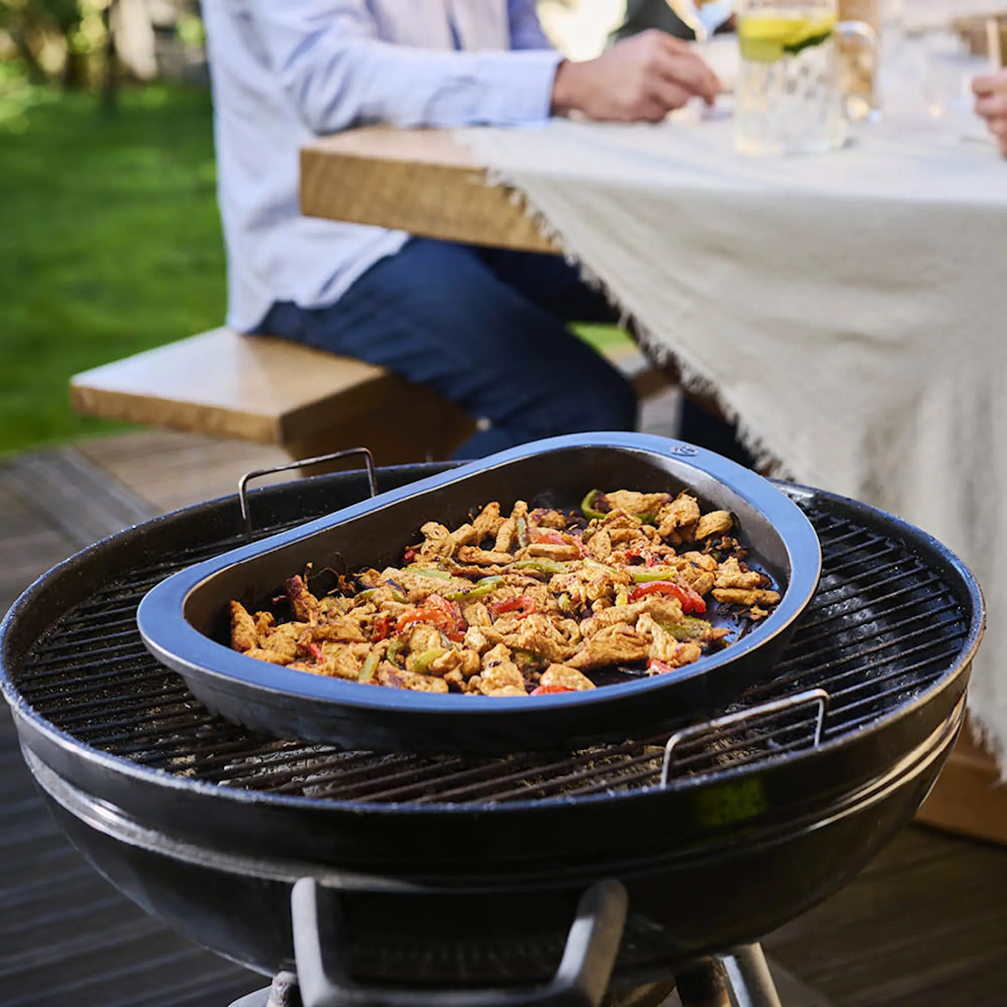 Peugeot Grill2Table ugnsform halvmåne 43 cm svart