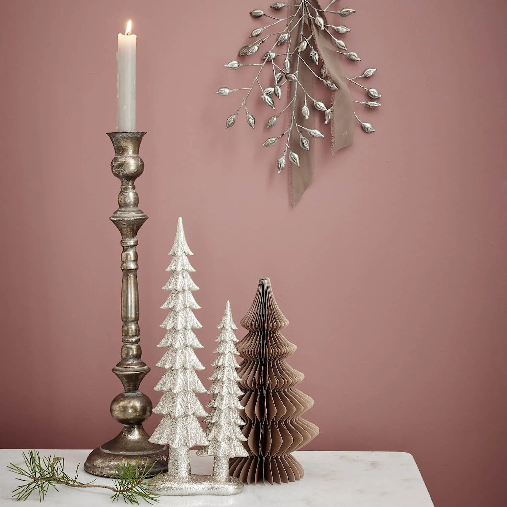 Lene Bjerre Misella ljusstake 42,5 cm antiksilver