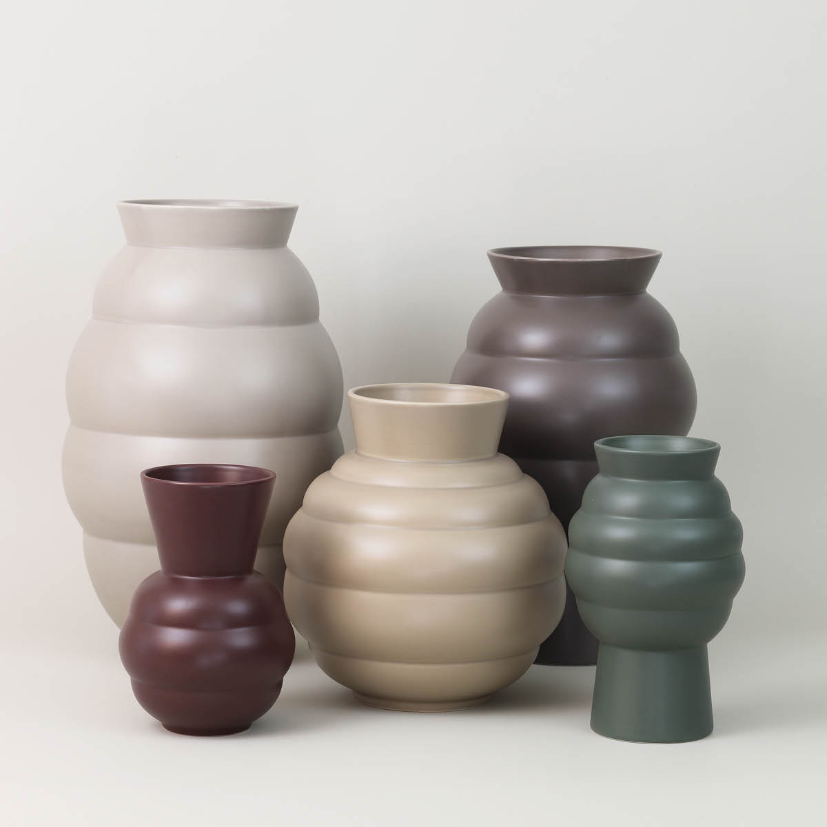 Knabstrup Keramik Tortus Archie vase No5 41,5 cm light grey