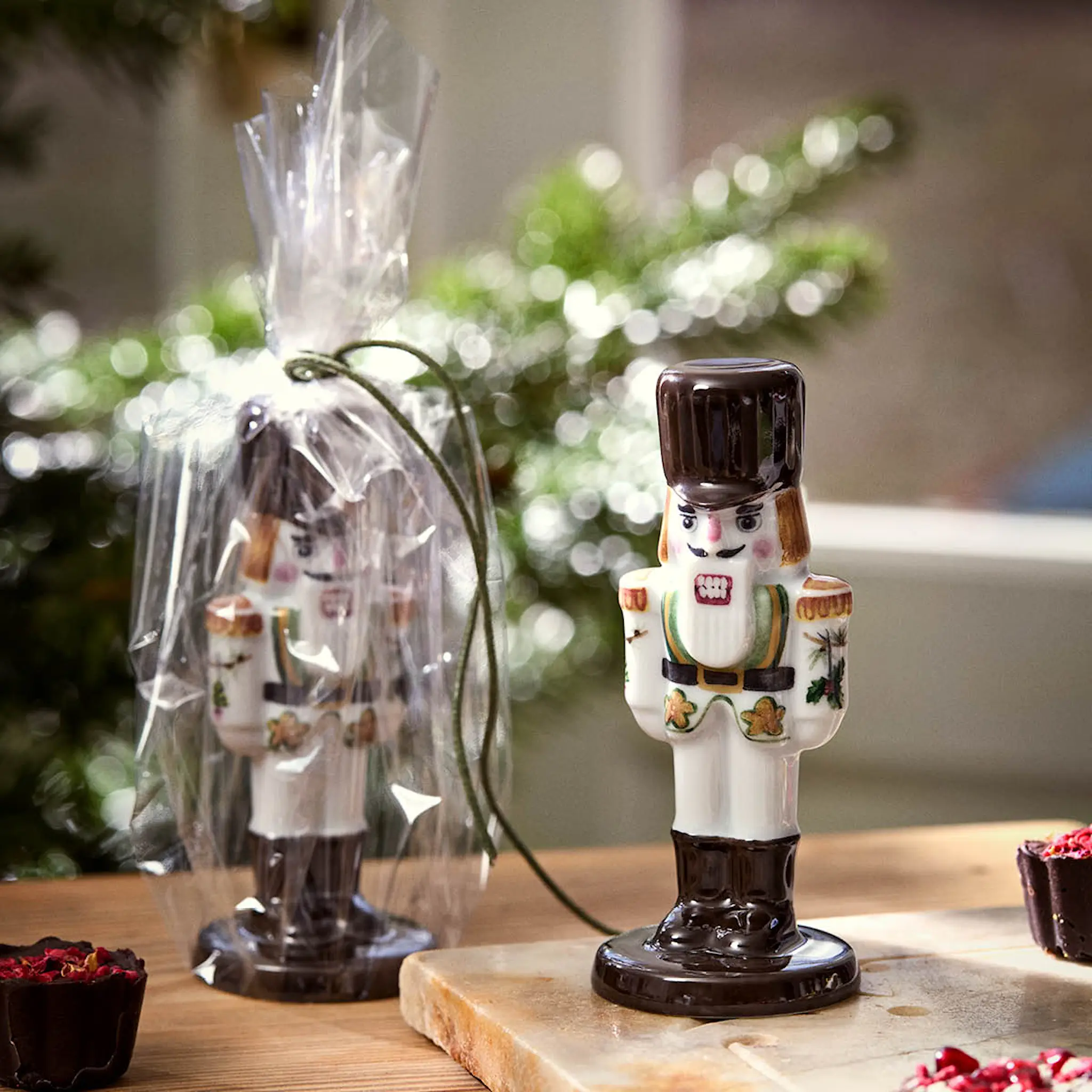 Kähler Hammershøi Christmas nötknäppare 8 cm vit med dekor