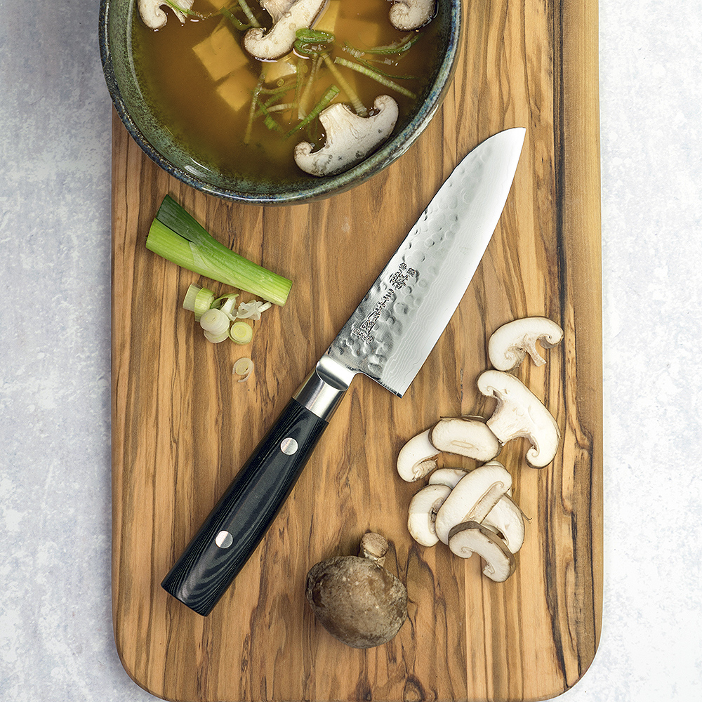 Yaxell Zen santokukniv 12,5 cm