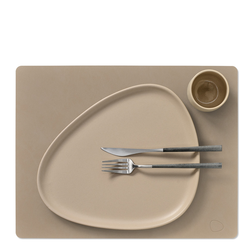 LIND DNA Square Nupo Pöytätabletti 35x45 cm Clay Brown