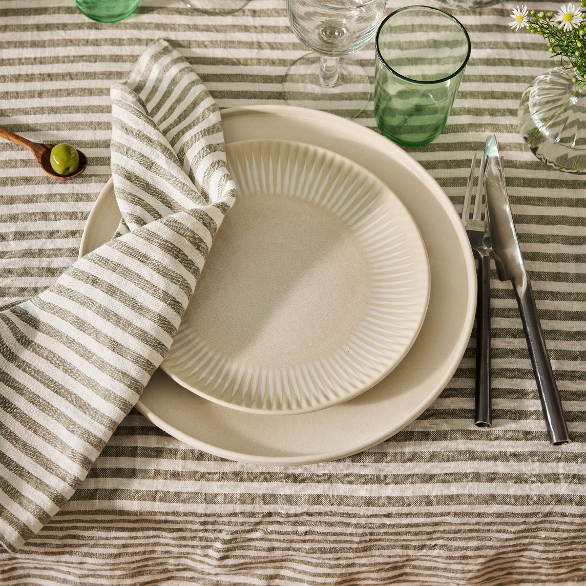 Tell Me More Leon duk 145x145 cm Seagrass