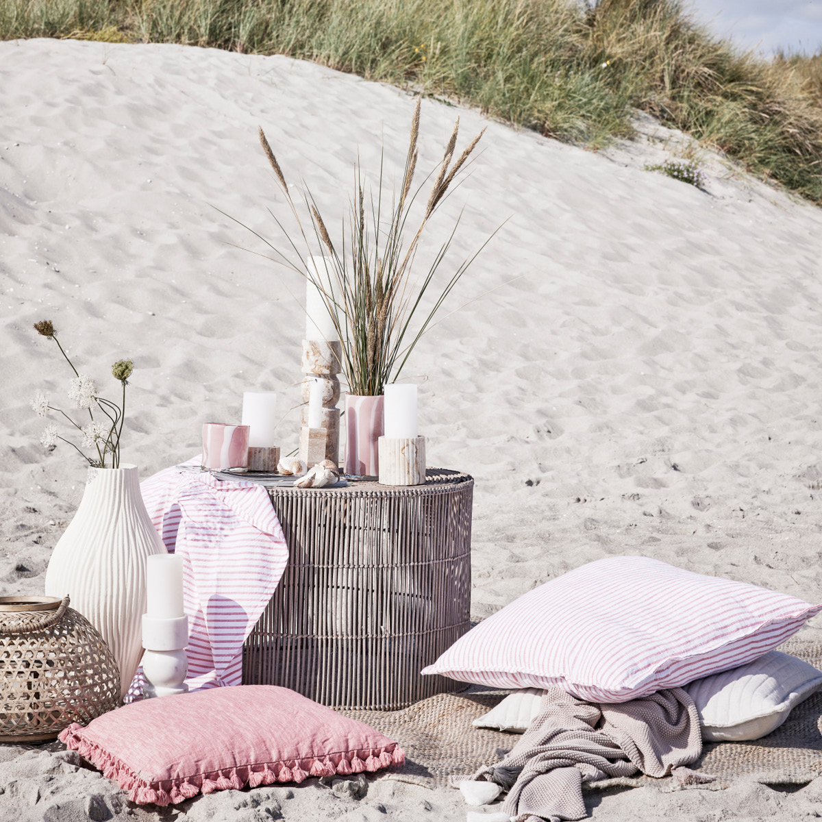 Lene Bjerre Harper Sivupöytä 65x65x45 cm 2 osaa Rottinki/Harmaa