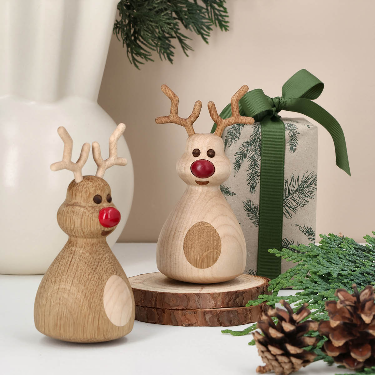 Spring Copenhagen Woozie tredekorasjon reinsdyr 12 cm eik