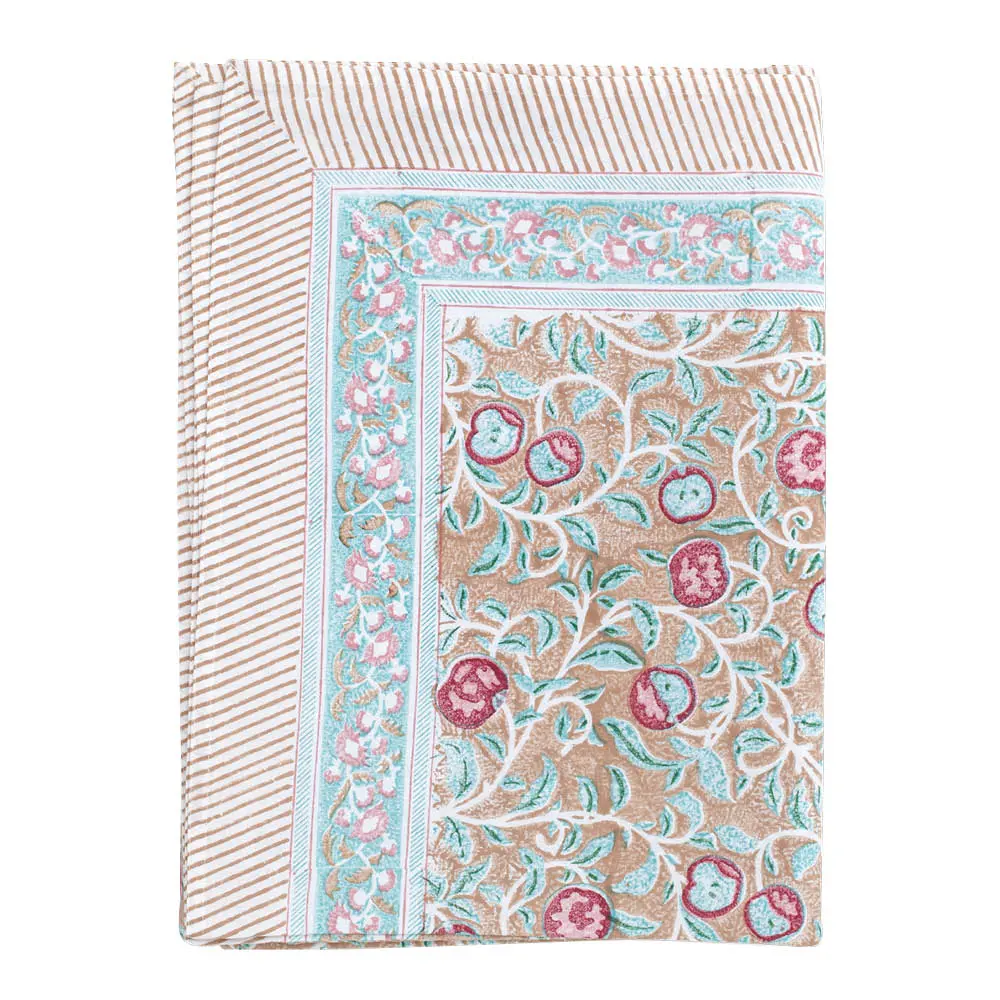 Apple Pöytäliina 170x270 cm Beige