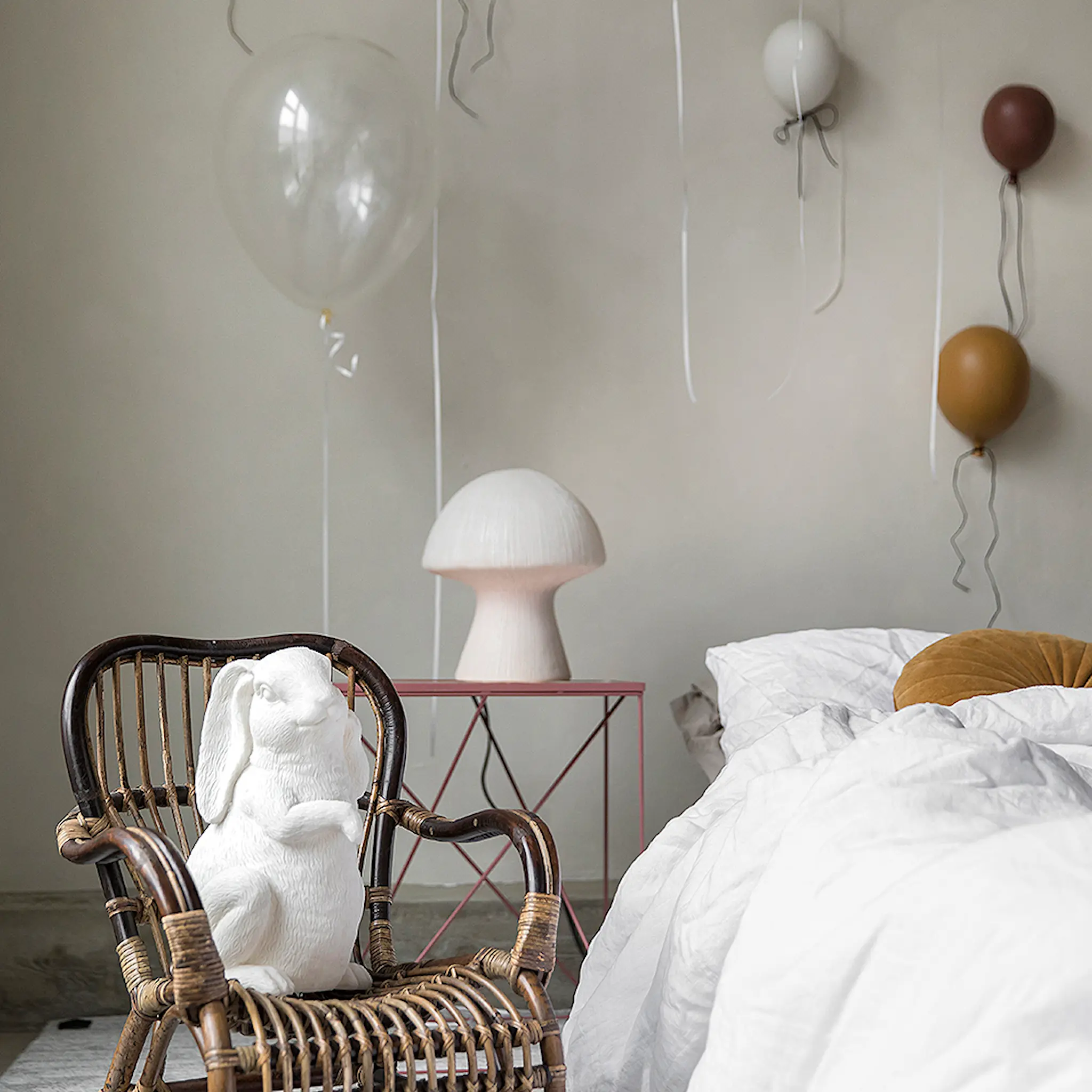 ByOn Mushroom Pöytävalaisin 27x31 cm