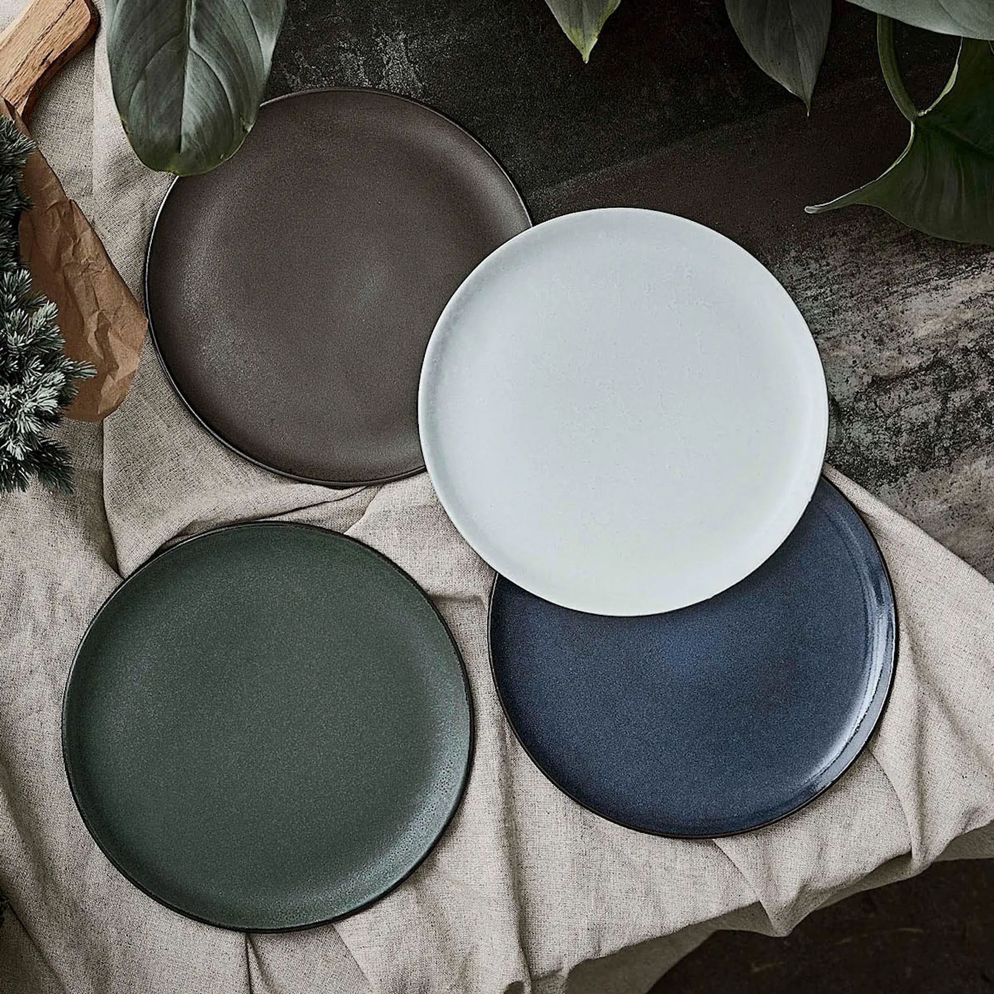 Aida Raw Lautanen 28 cm Northern Green