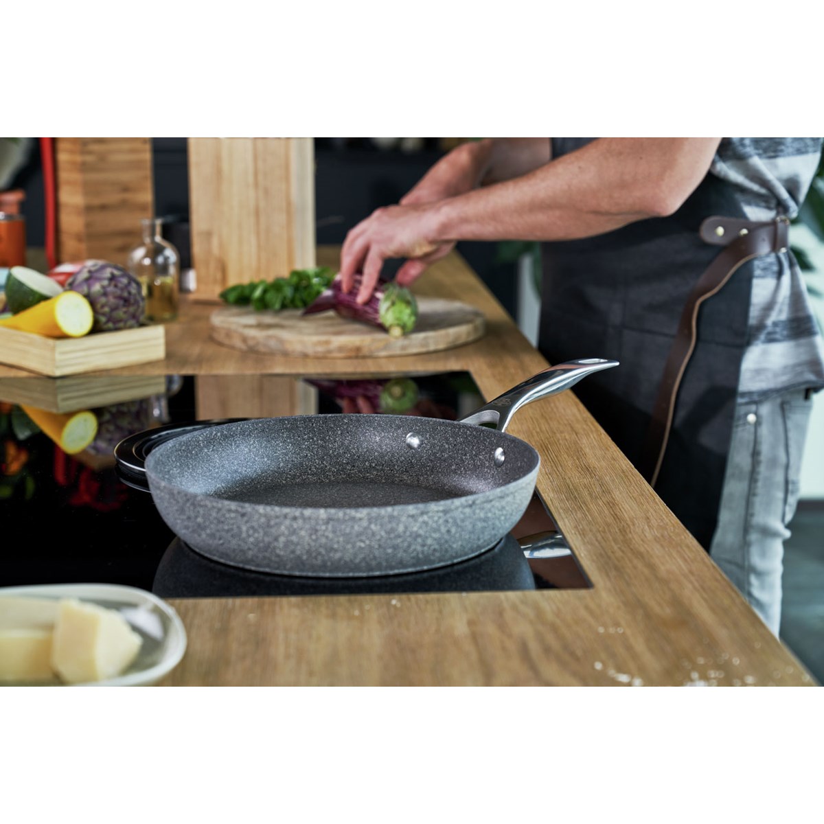 Ballarini Salina Ti-X Granit stekepanne 32 cm