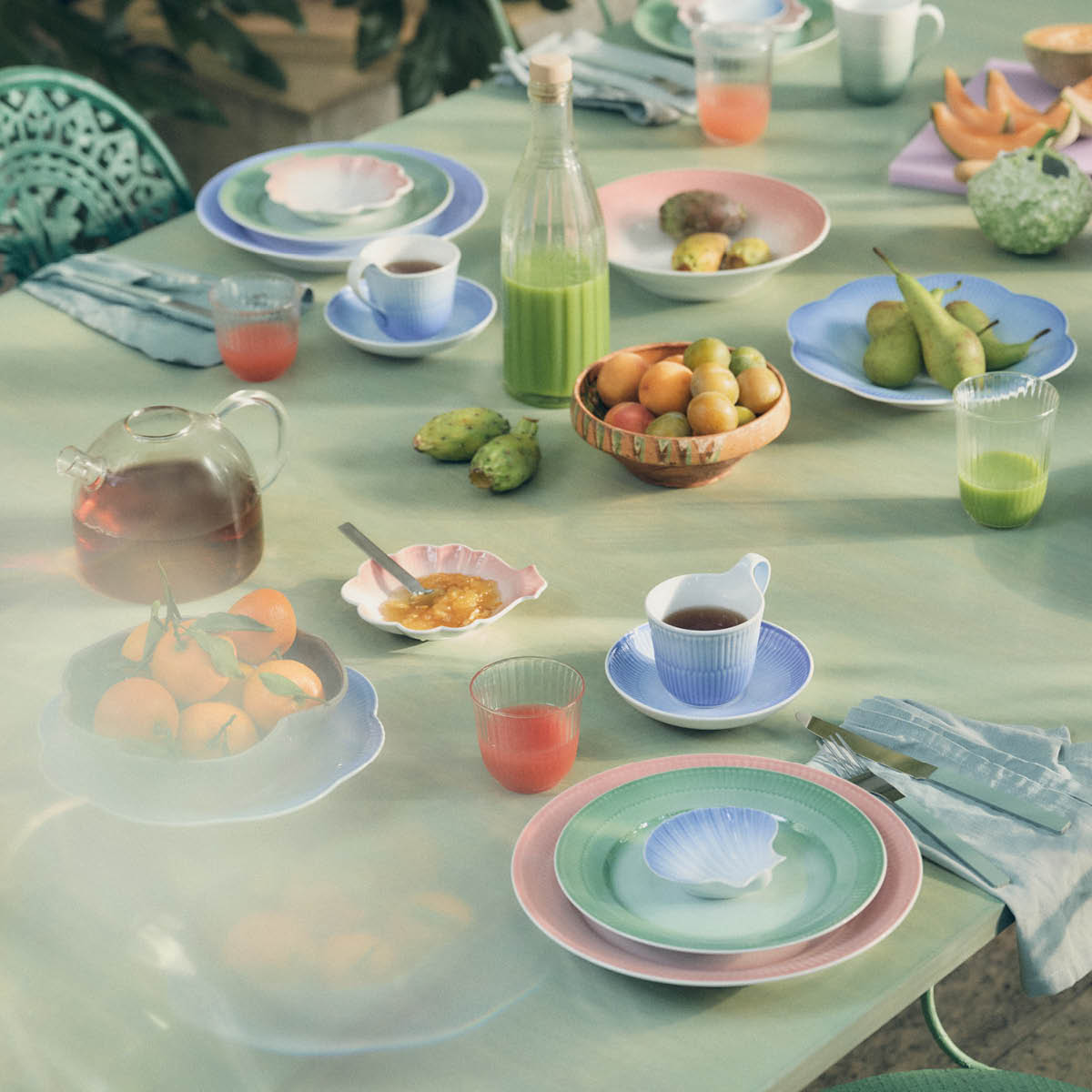 Royal Copenhagen Iris blomsterformet asjett 16 cm korall