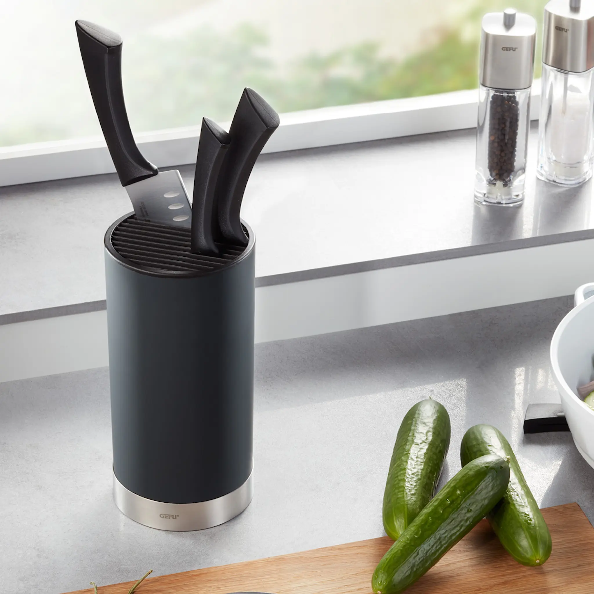 Gefu Knivblock 22 cm Svart