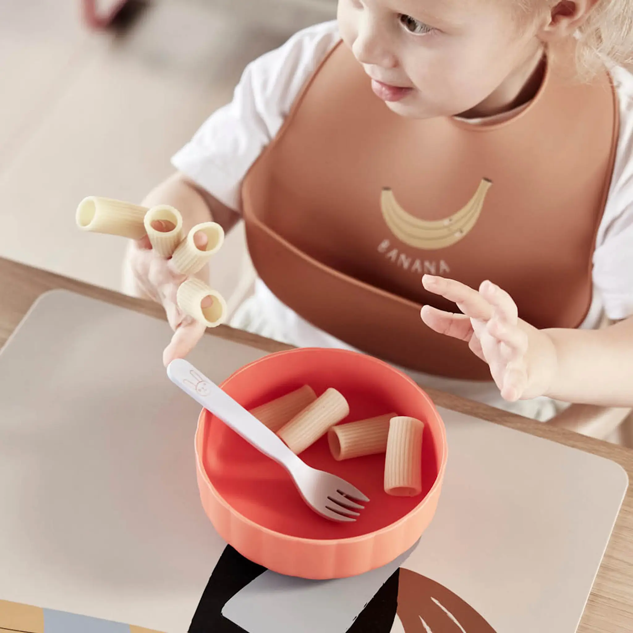 OYOY Yummy haklapp silikon 2-pack Caramel/Butter