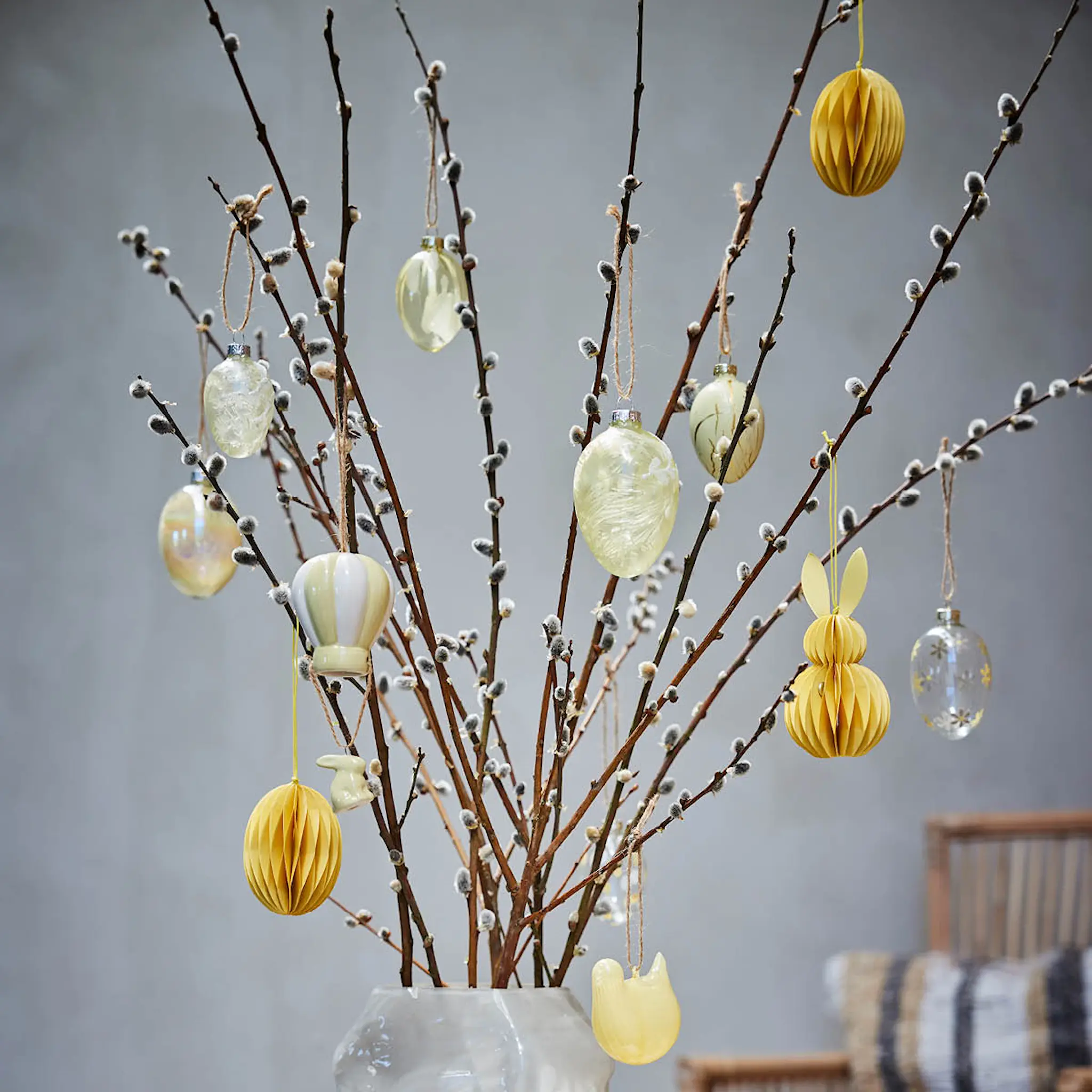 Lene Bjerre Deifilia påskhänge kanin i luftballong keramik H11 cm gul