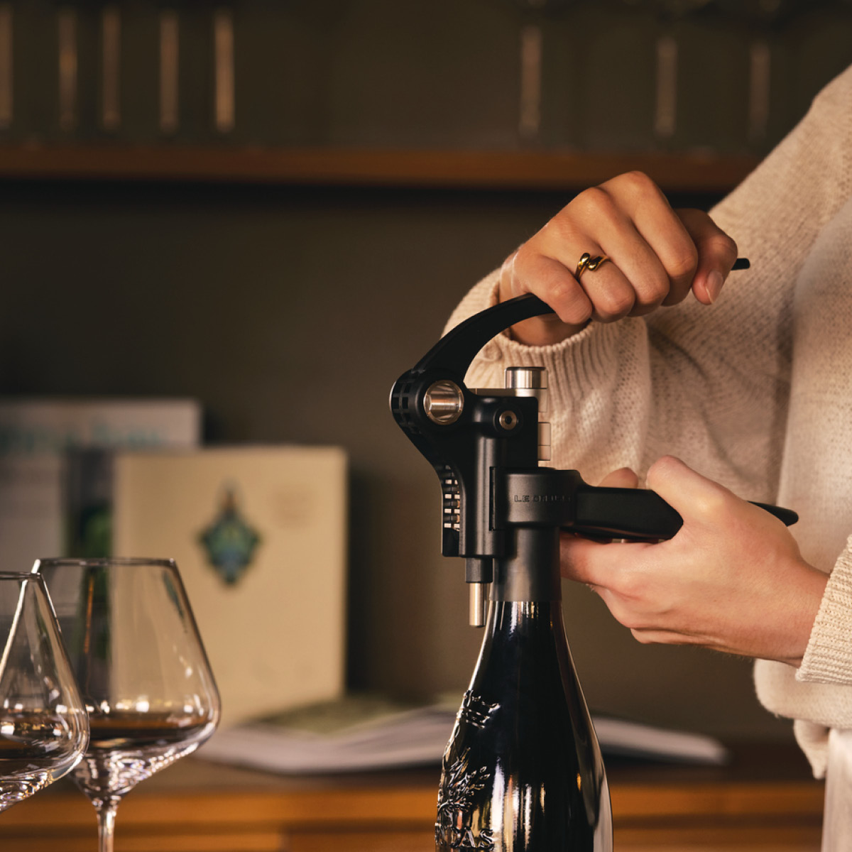 Le Creuset LM-250 vinåpner black