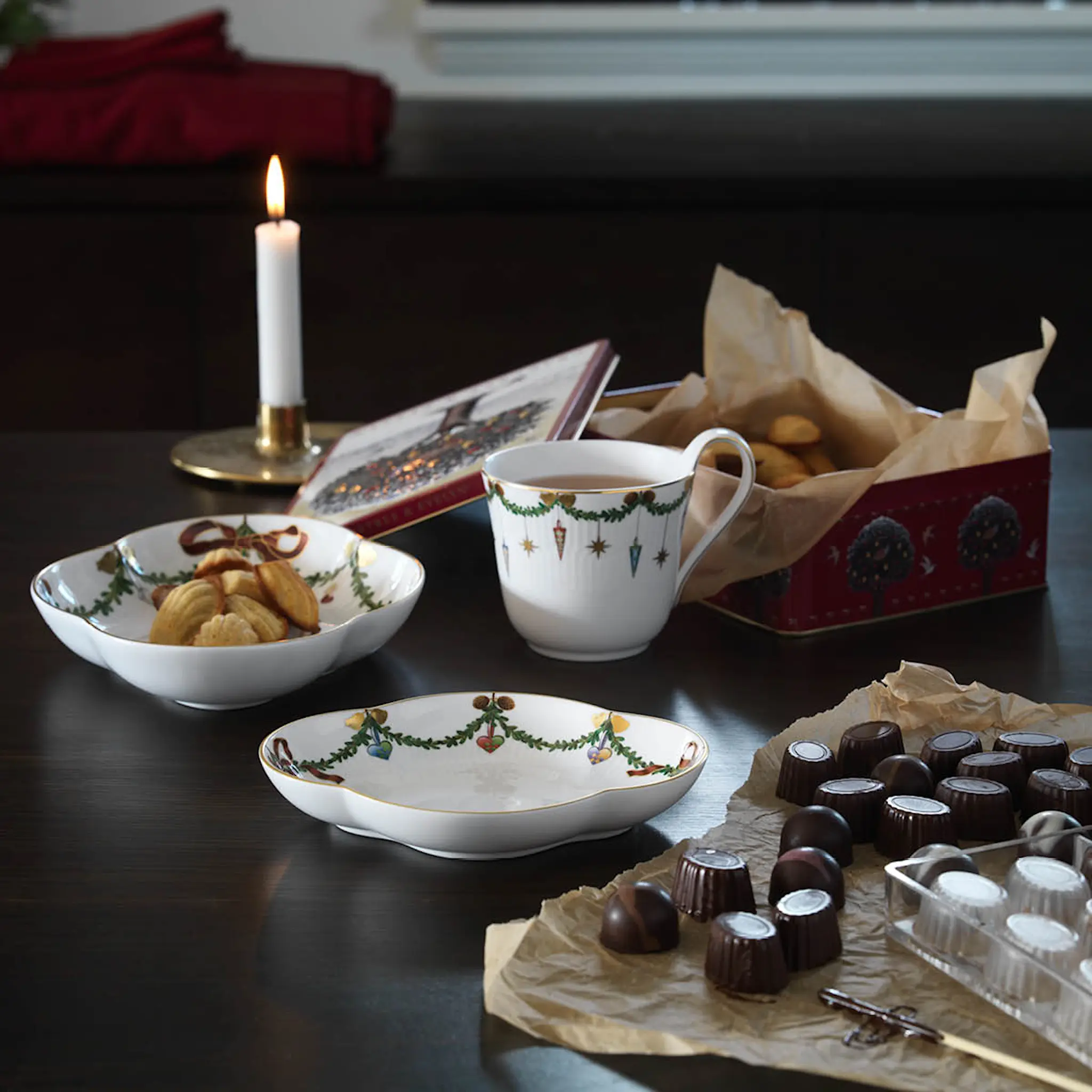 Royal Copenhagen Star Fluted Christmas Serveringsfat 22 cm