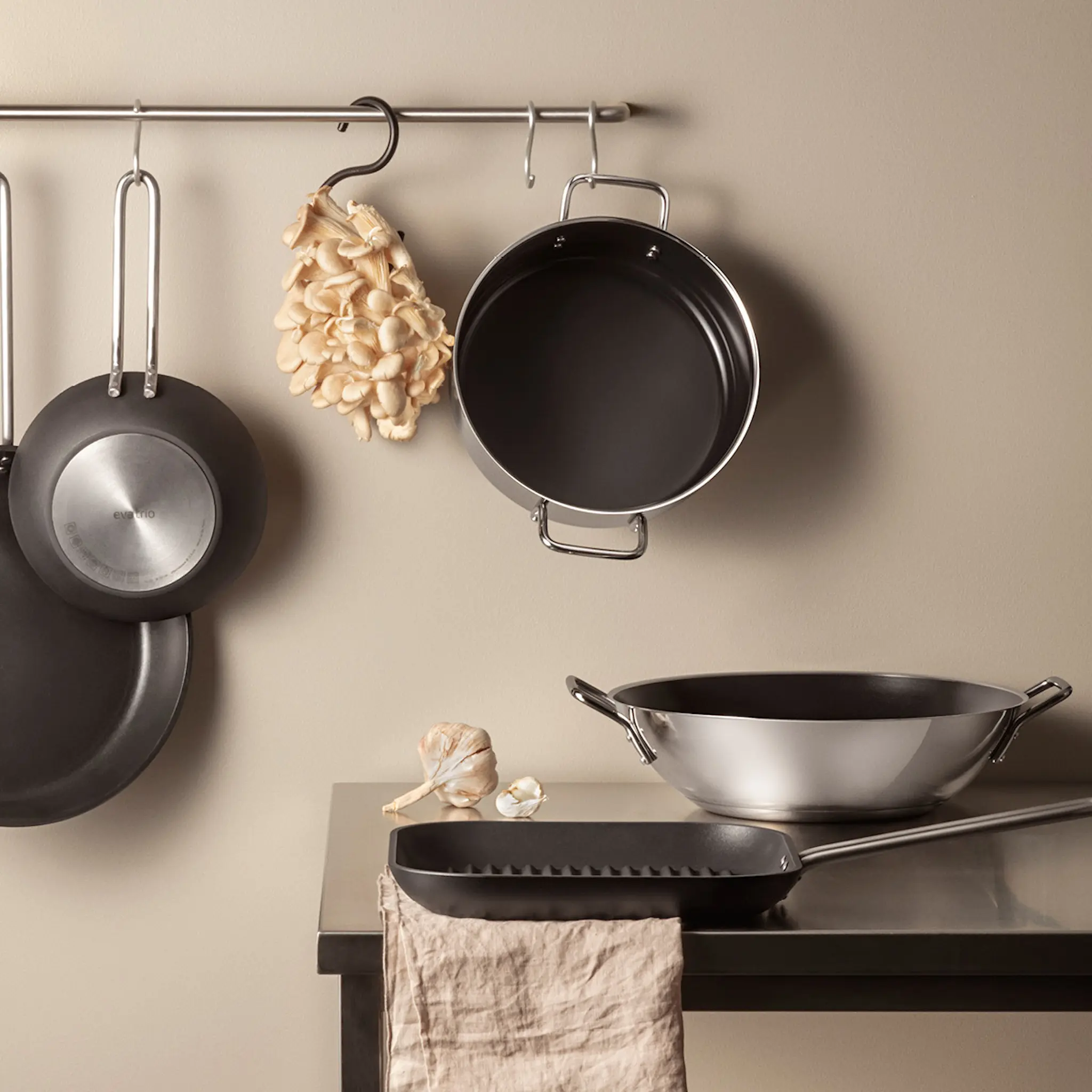 Eva Trio Stainless Steel wok 5 L Ø32 keramisk Slip-Let® beläggning
