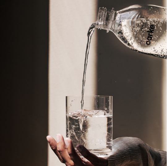 Aarke Aarke PET-pullo 80 cl Kiillotettu teräs