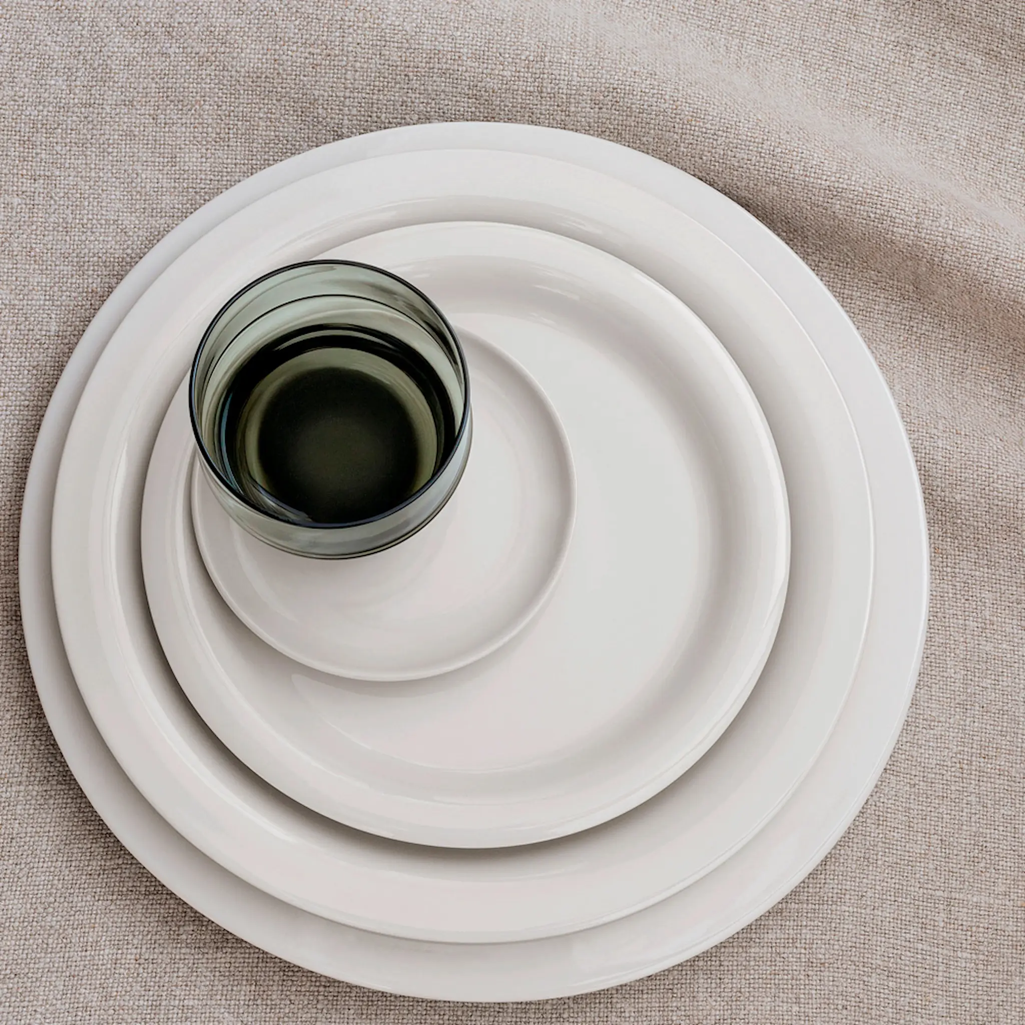 Design House Stockholm NM& Lautanen 28 cm Hiekka