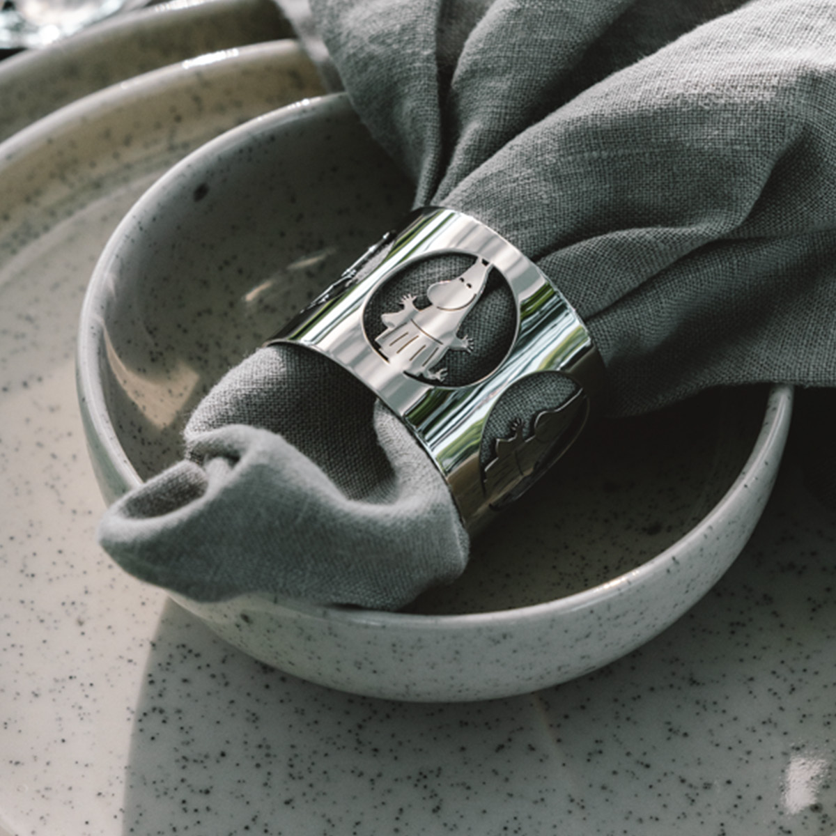 Hilke Hilke x Mumin Servettringar 5 cm 2-pack Muminmamma Förnicklad Mässing