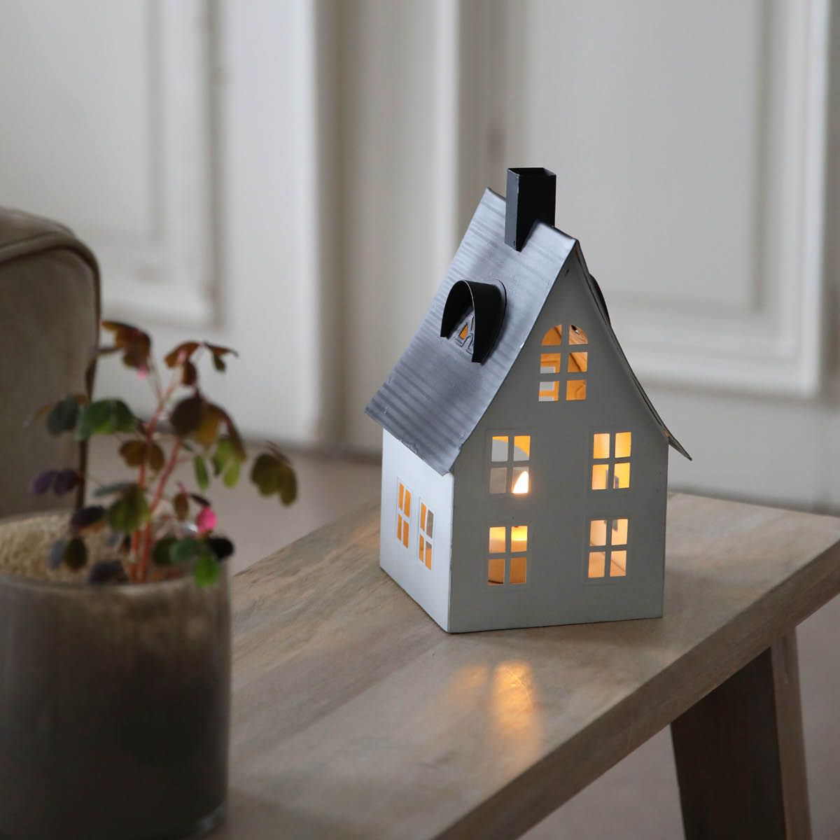 Markslöjd Luton lyshus 1 lys 23 cm hvit/svart