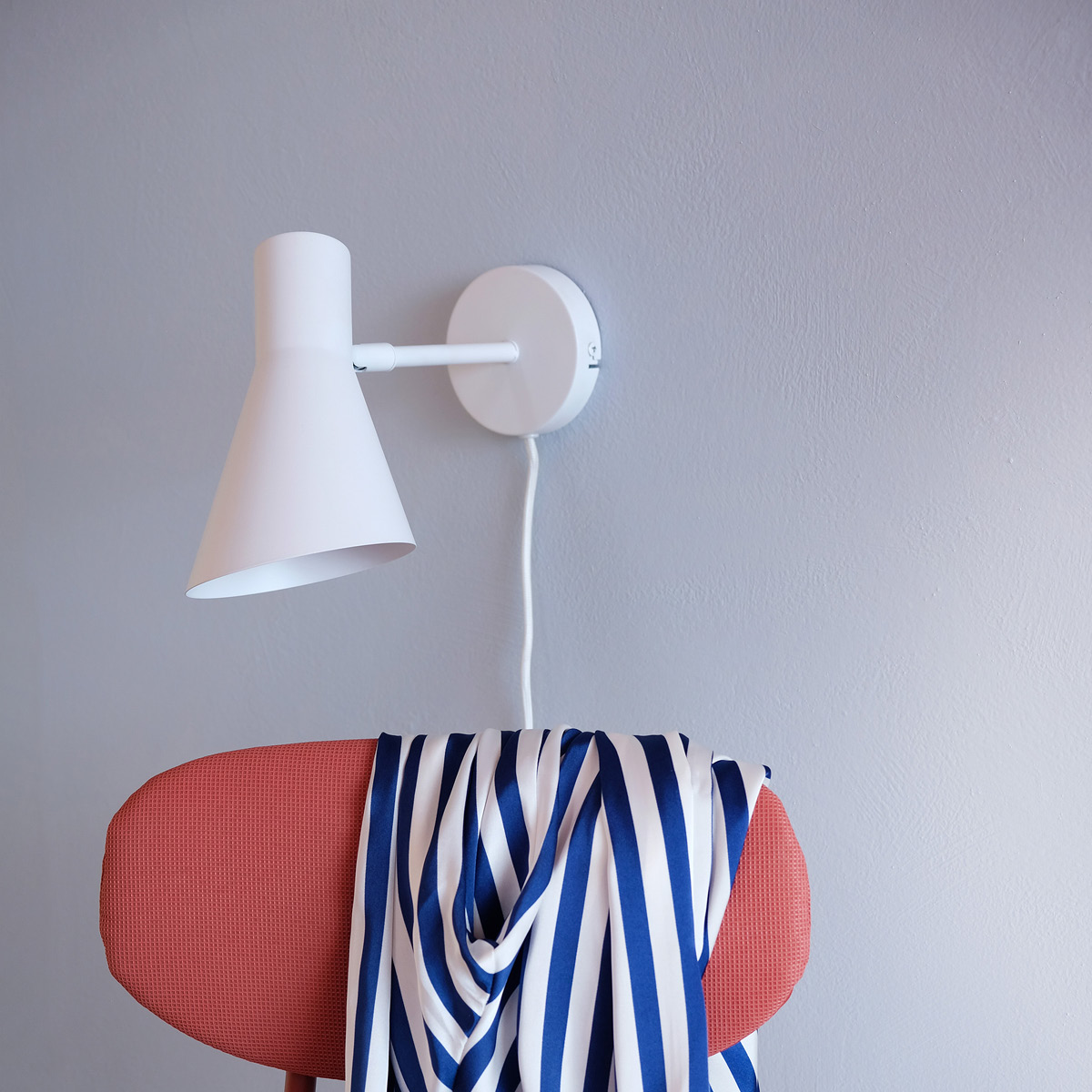 Dyberg Larsen DL12 vägglampa 20 cm vit