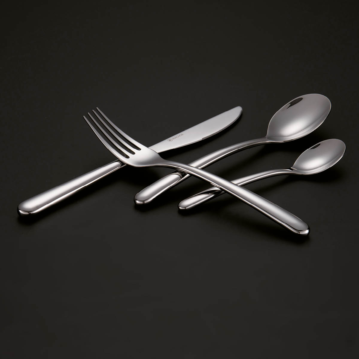 Magnor Bright bestikksett 24 deler sølv