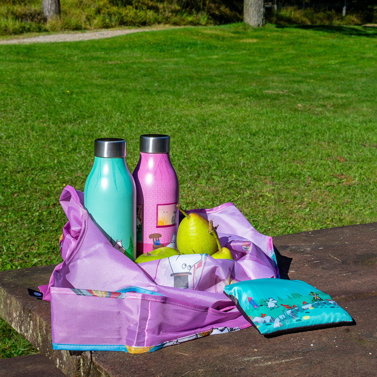 Les Artistes Bottle Up Moomin Termospullo 0,5 L Run green