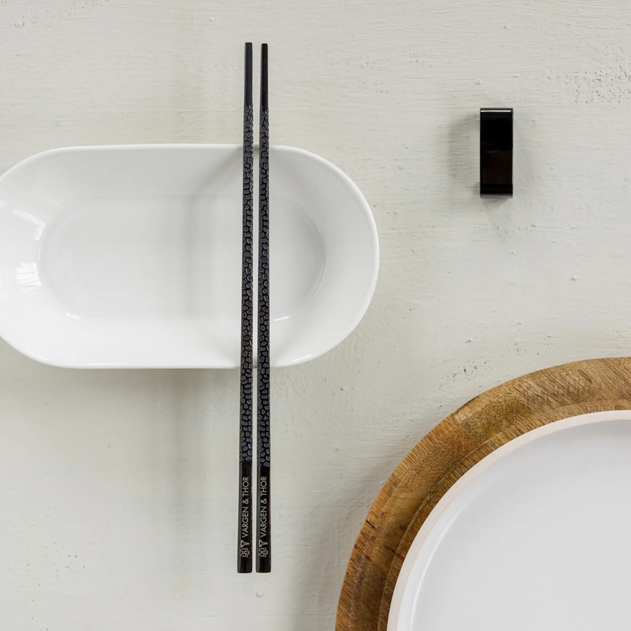 Vargen & Thor Kito Syömäpuikot 4 kpl Musta