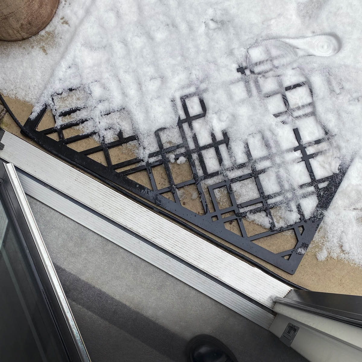 Tica Copenhagen Lines dörrmatta gummi 90x60 cm svart