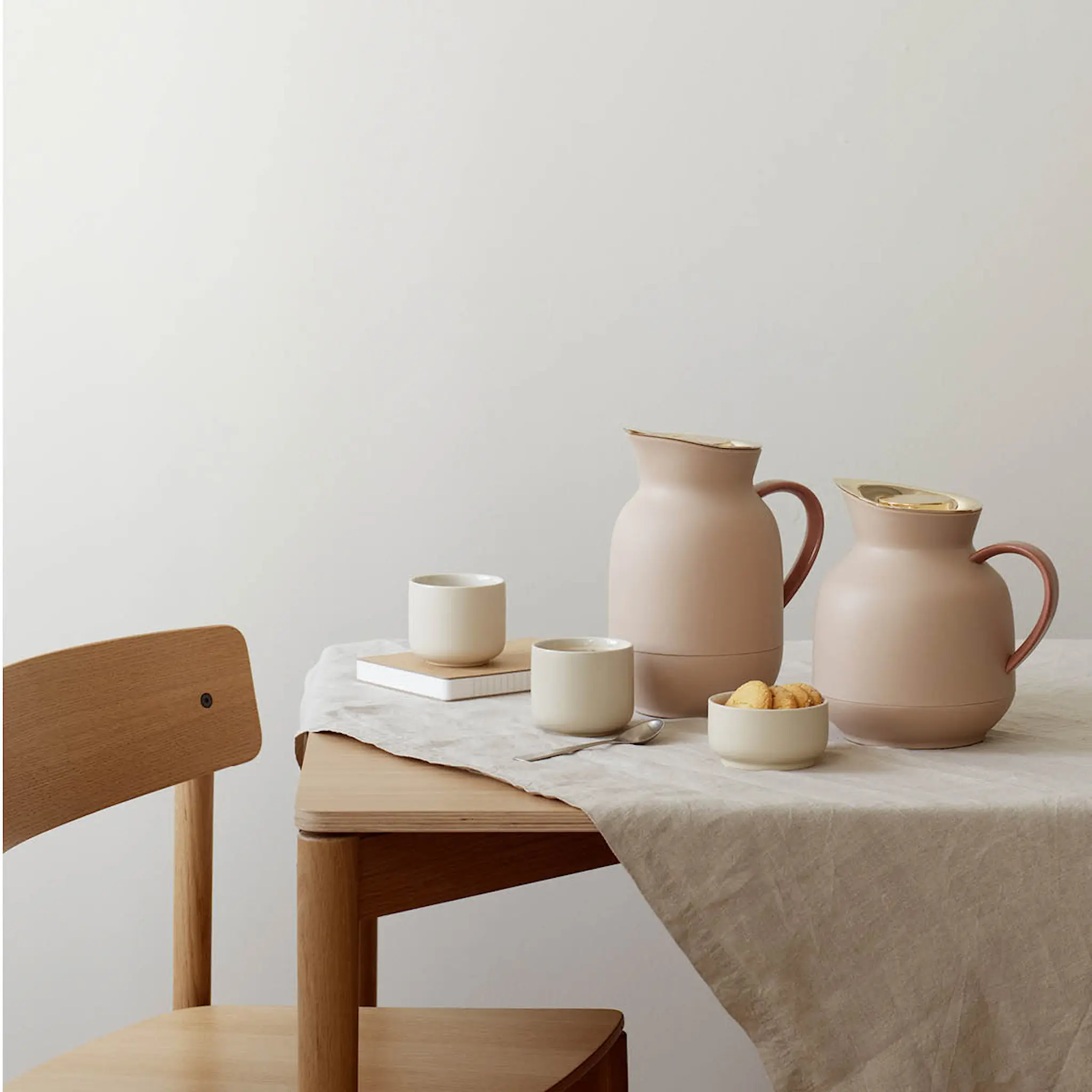 Stelton Amphora Termoskanna Te 1 L Soft Peach