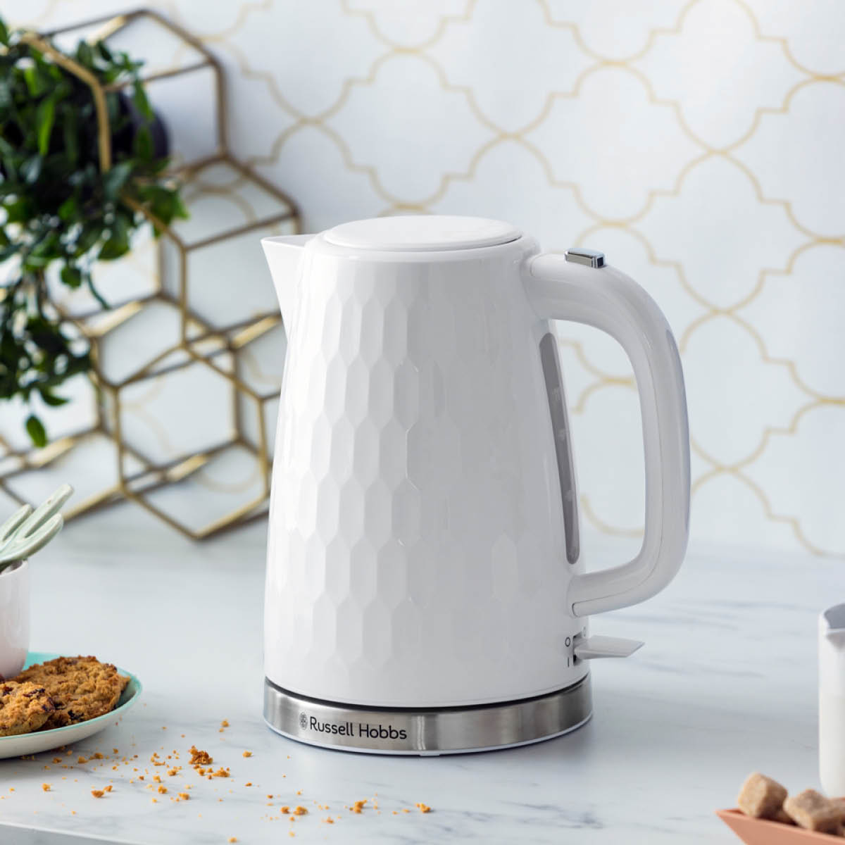 RUSSELL HOBBS Honeycomb vattenkokare 2605070 1,7 L 2400W vit