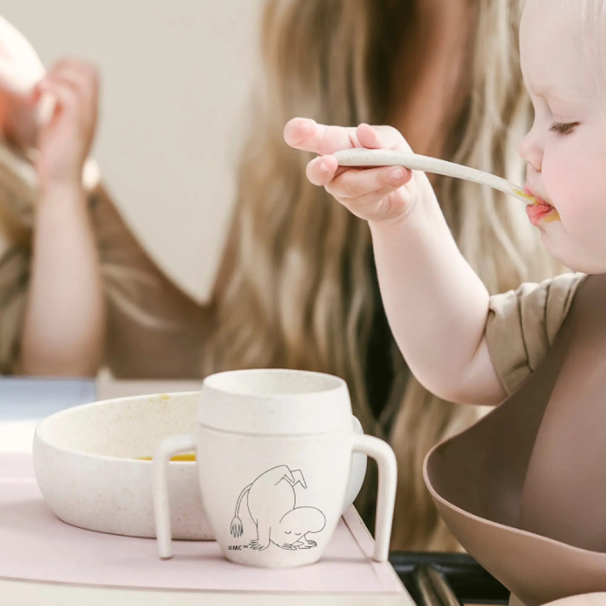 Skandino Mumin tallrik lutande 16x17 cm Mumintrollet