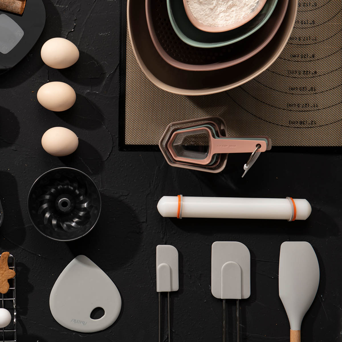 Modern House bAYk fondantrulle 23 cm hvit