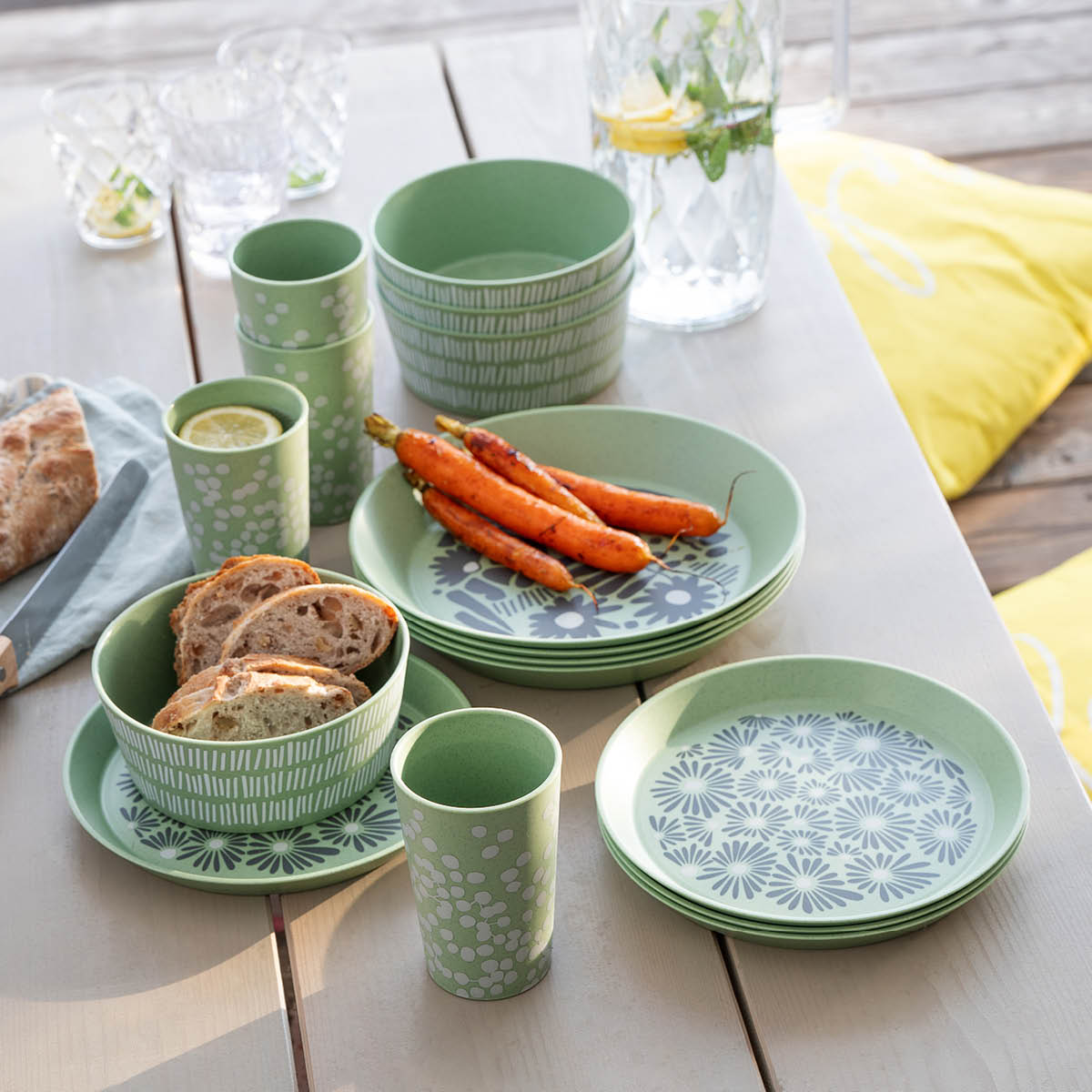 Koziol Blomster servis 16 delar nature leaf green