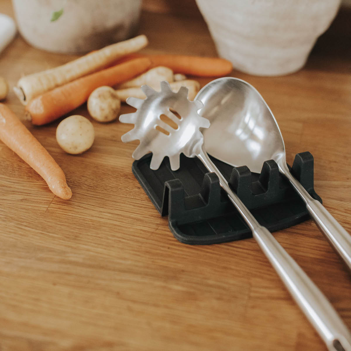 Dorre Sloan skjeholder silikon 15x14x2 cm svart