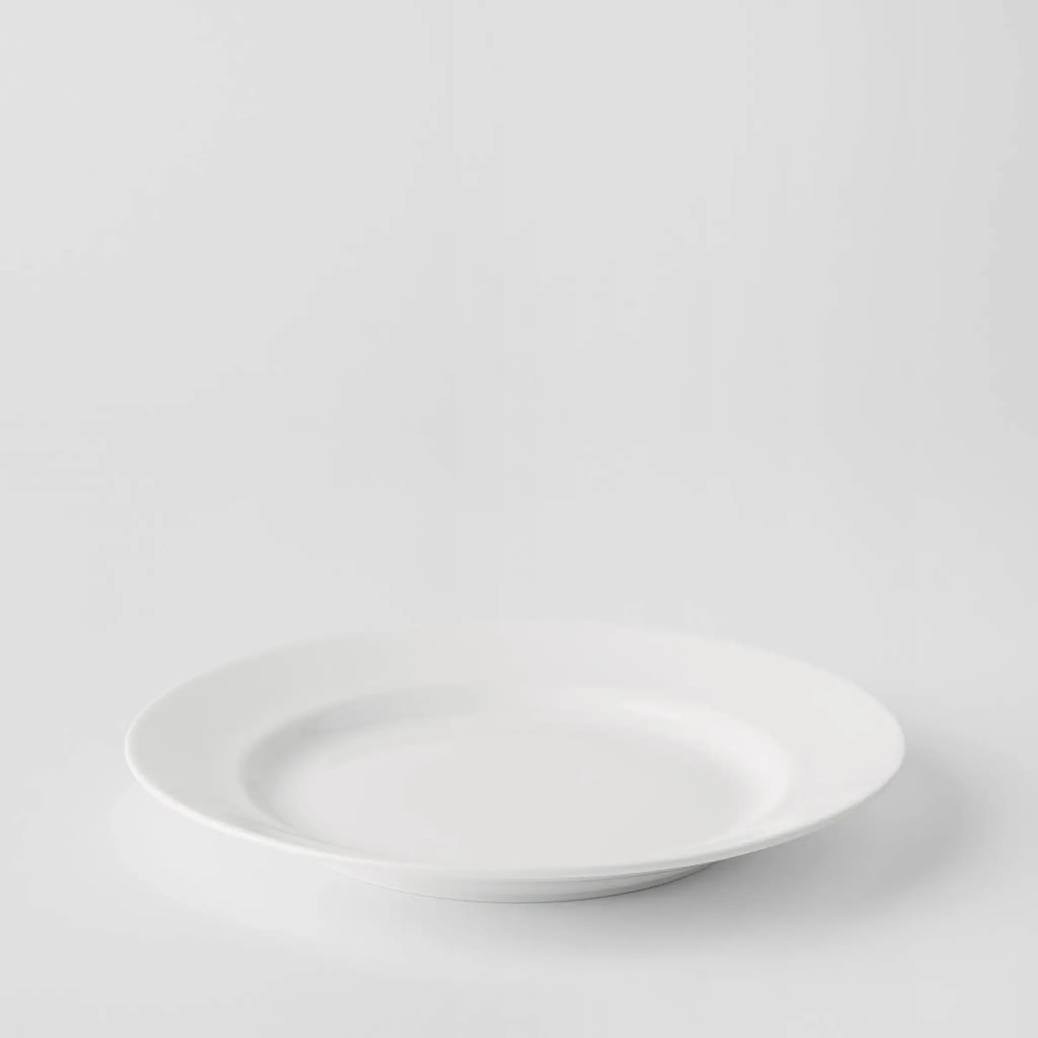 Gustafsberg Bas tallrik med bräm 22 cm vit