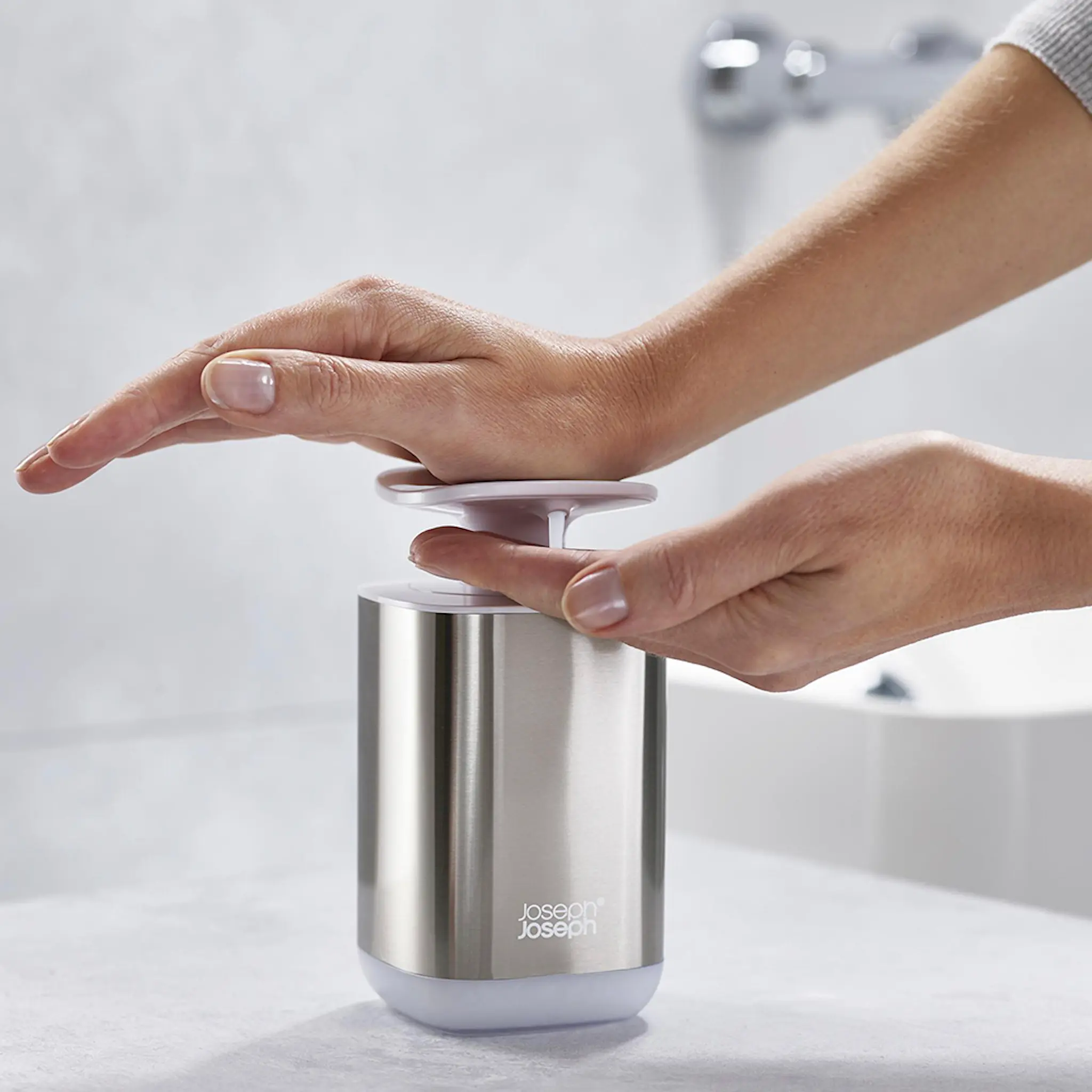 Joseph Joseph Presto Steel Tvålpump 16 cm Vit/Rostfritt Stål