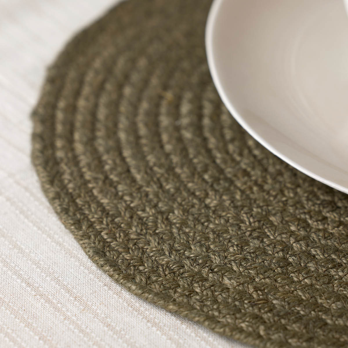 Holmen Jesper bordstablett 45x35 cm oval dovgrön