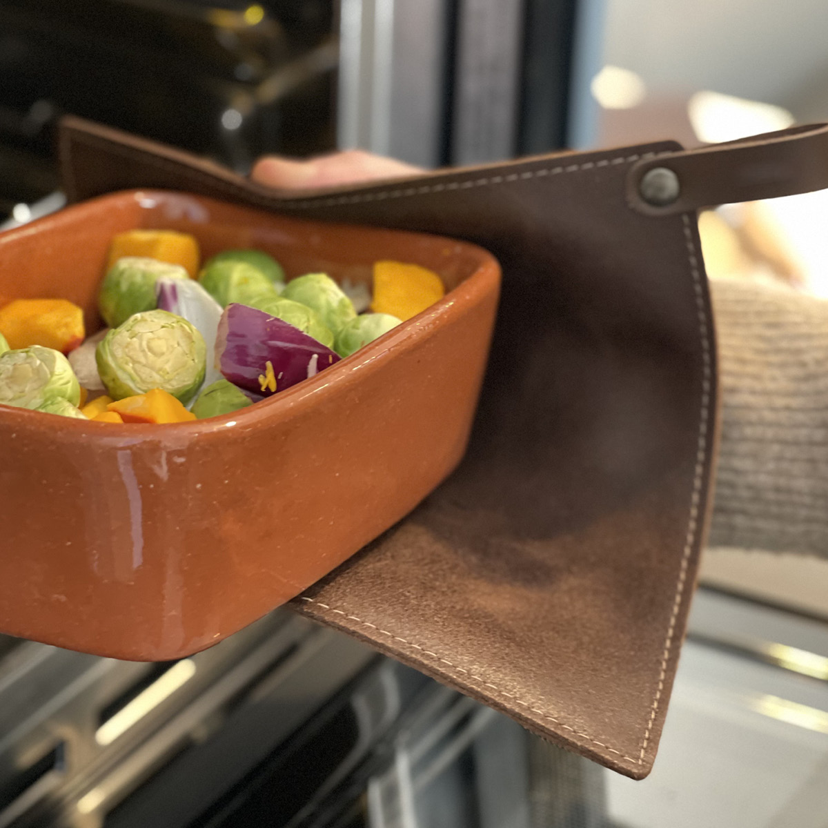 Crafted Leather grytlapp 21x21 cm brun