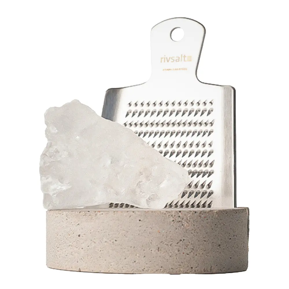 Rivsalt 001 med stativ i svensk betong