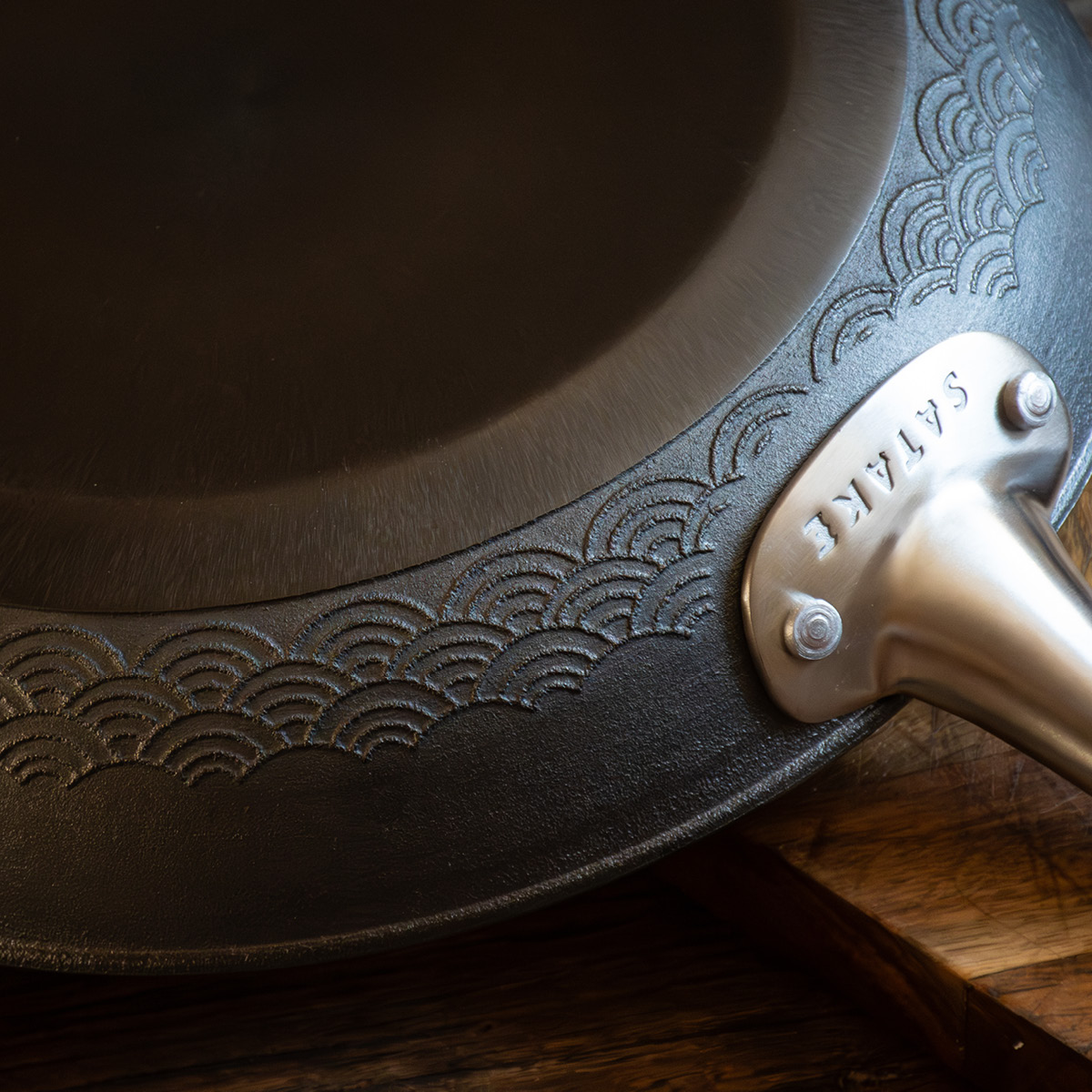 Satake Støpejernspanne nitrering 24 cm