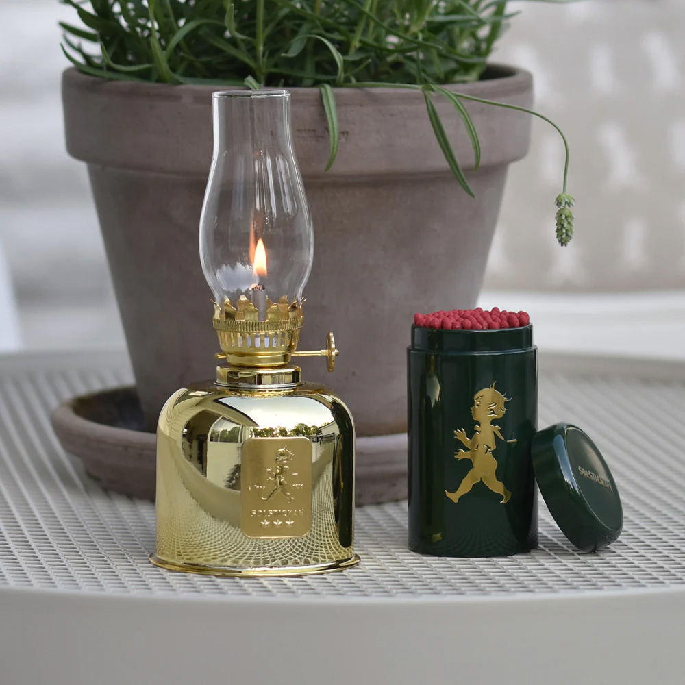 SOLSTICKAN Oljelampe 20 cm gull