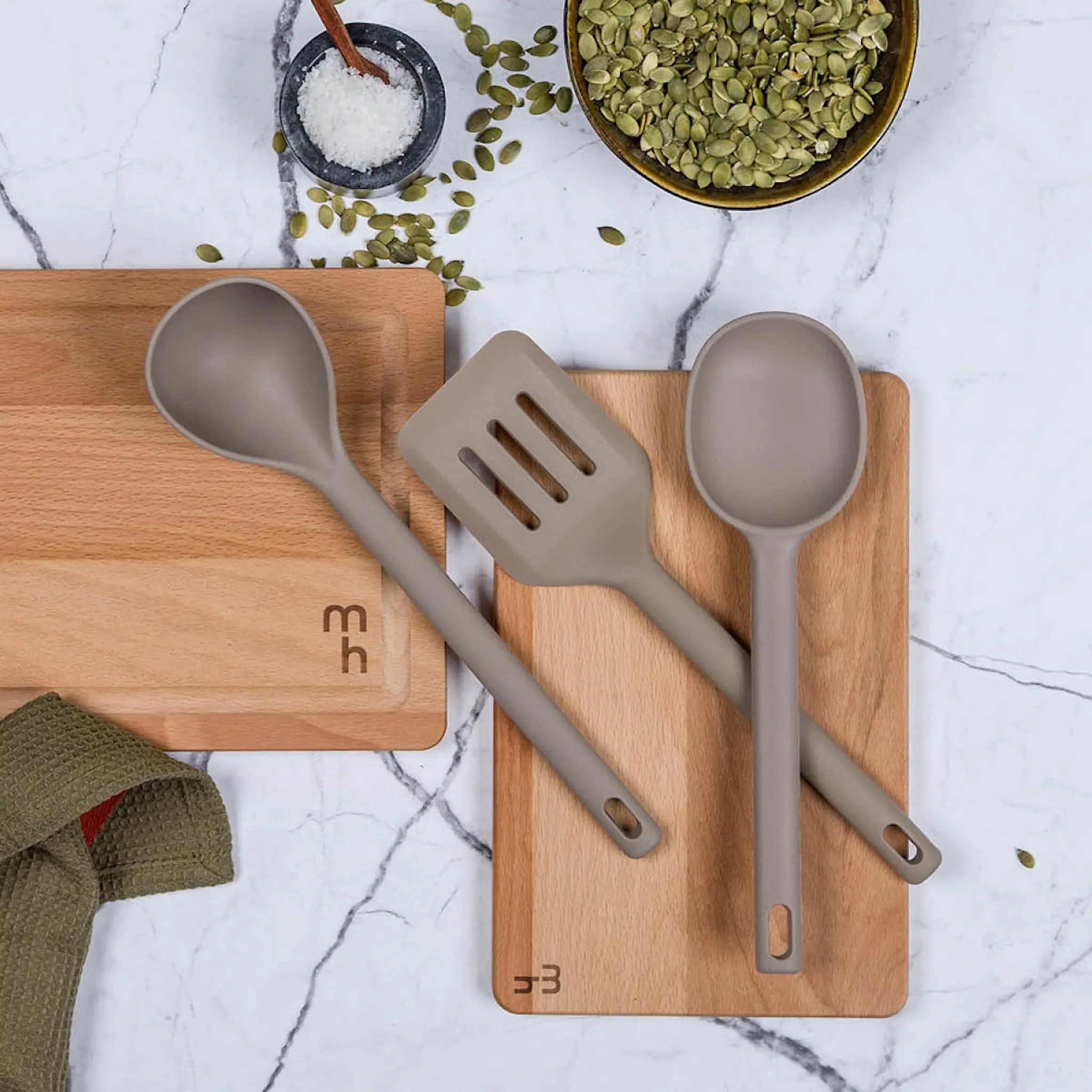 Modern House Kitchen Things grytsked 28 cm grå