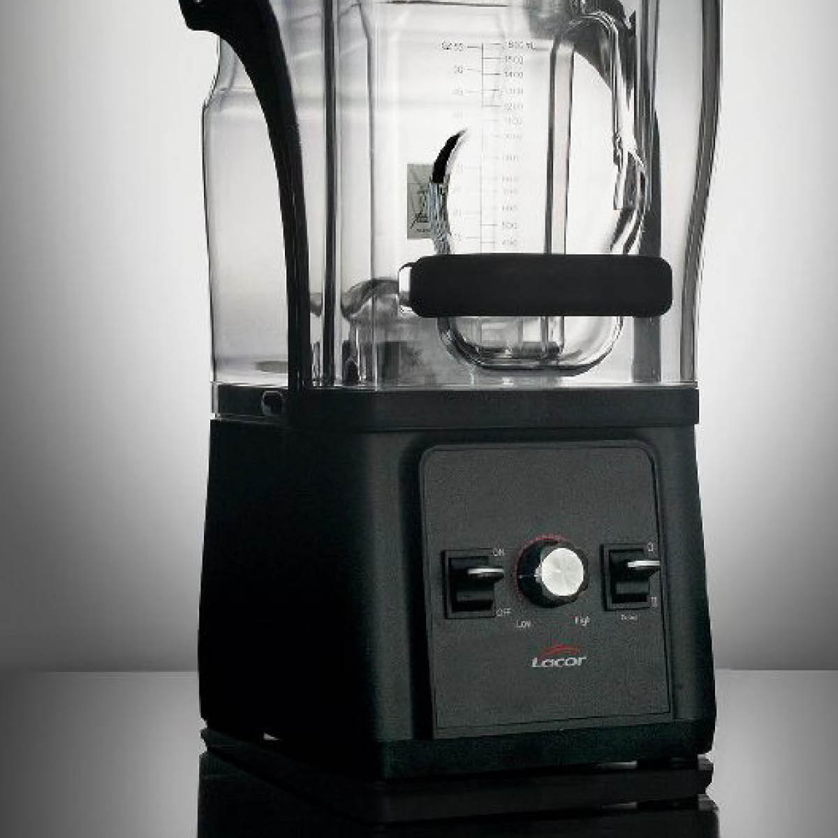 Lacor Tehosekoitin 1500 watt 1,8L Musta