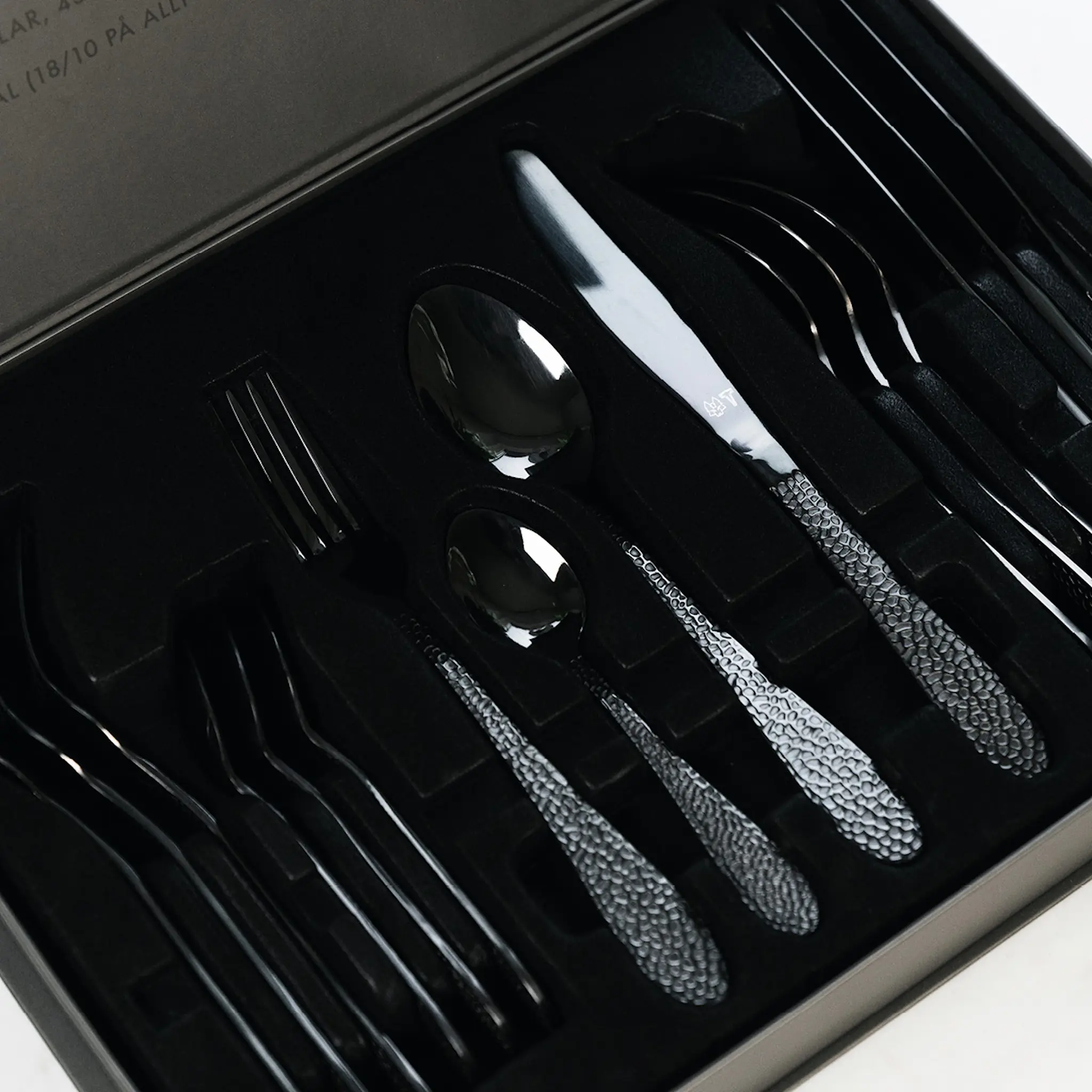 Vargen & Thor Onyx Aterimet 16 osaa Musta