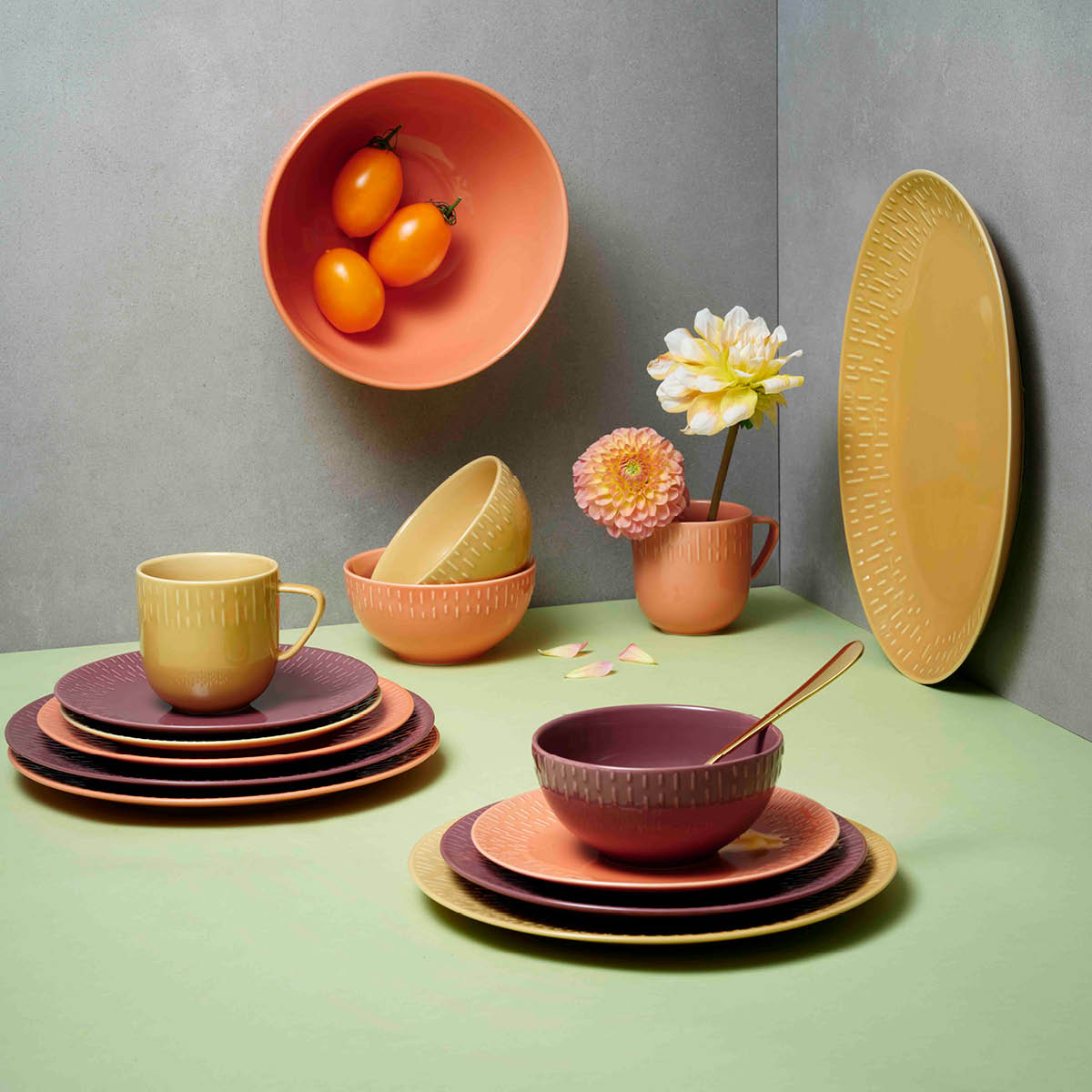 Aida - Life in colour Confetti Lautanen 24 cm Bordeaux