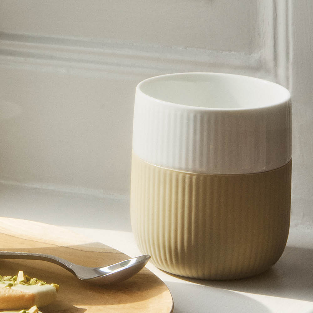 Royal Copenhagen Fluted Contrast muki 35 cl sand